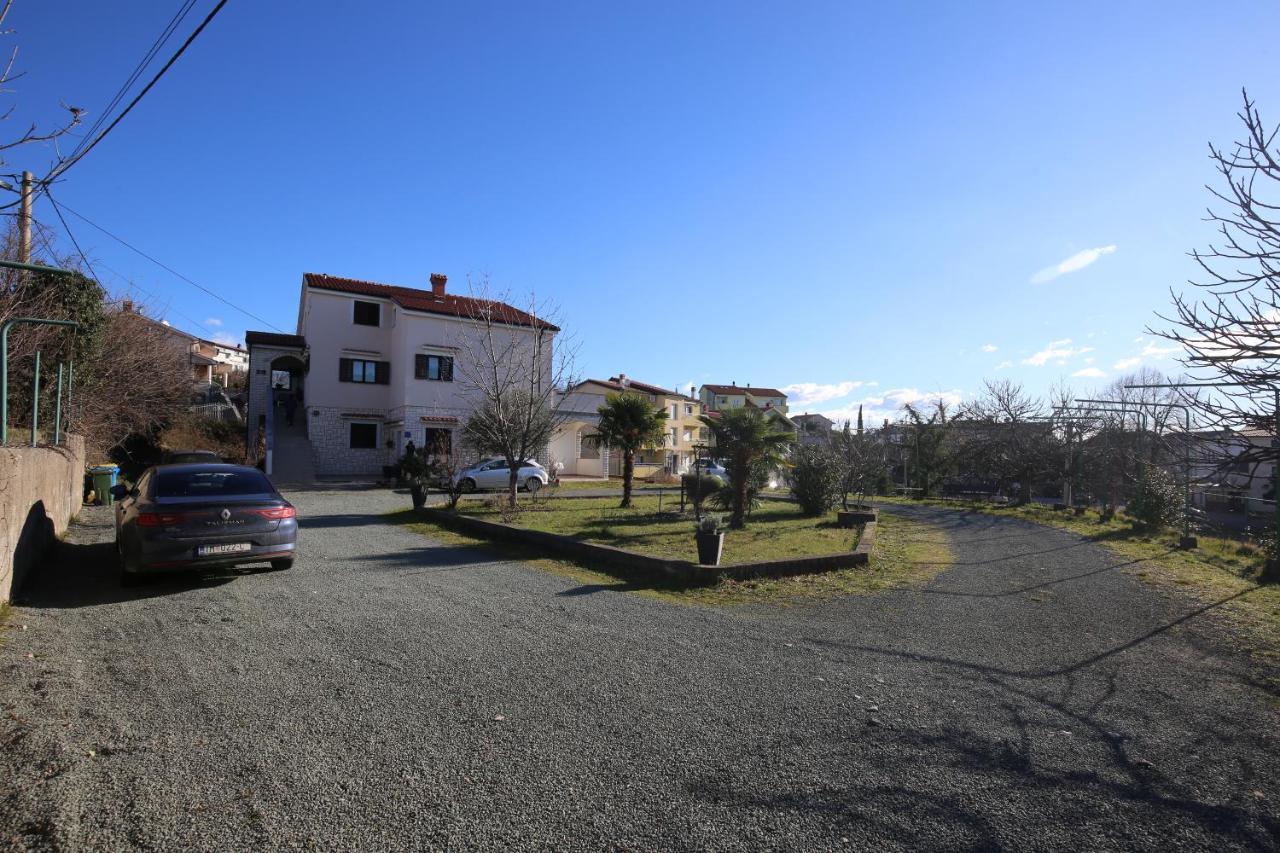 Studio Apartman Kris Marinici  Dış mekan fotoğraf